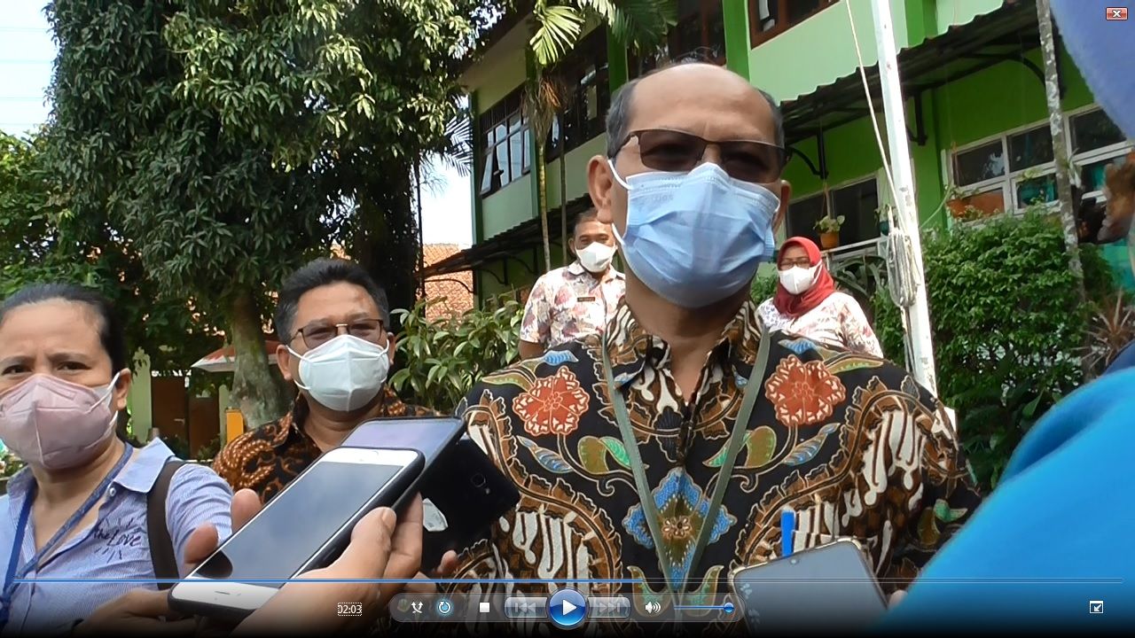 Disdik Kabupaten Bogor Tinjau PTM di SMPN 01 Bojonggede